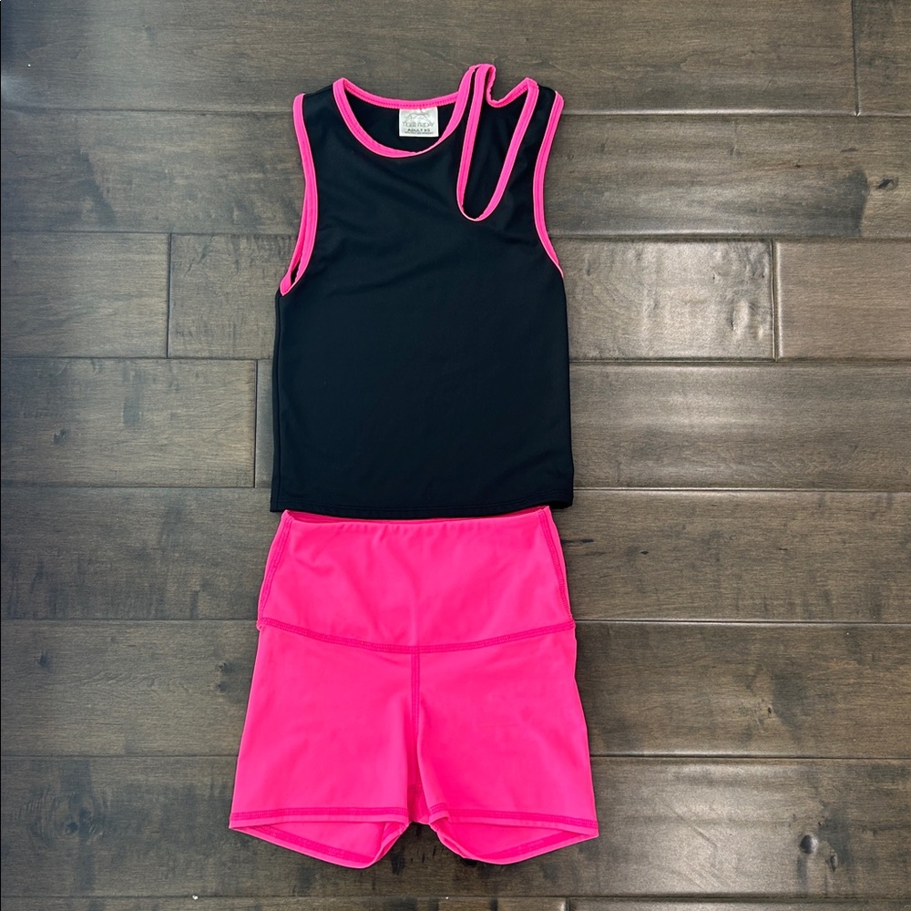 Tiger Friday tank ( black with pink contrast) with pink biker shorts.